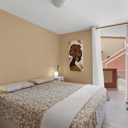 公寓 Casa Del Sol Ii, Terrace, Wi Fi, Pool 阿德耶